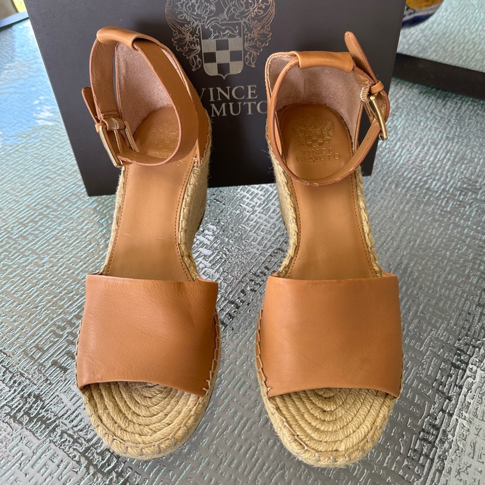 Vince Camuto Leera Tan Vachetta